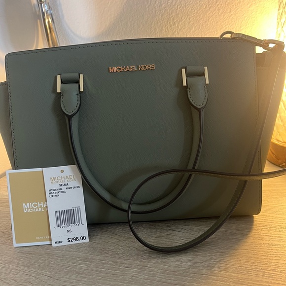 Michael Kors Selma - Picture 1 of 14